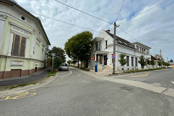 Kecskemét Mária utcai klinika utcakép 02